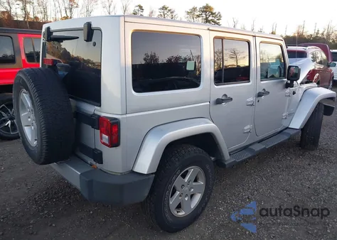 2011 Jeep Wrangler Unlimited Sahara из США, поврежденный, VIN 1J4HA5H12BL558910